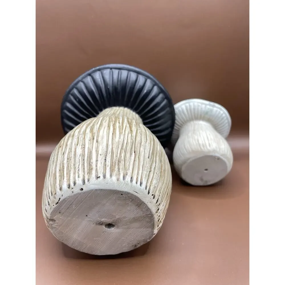 Mushroom Set of 2 Retro Look Black/Cream/Orange With Dots Decor